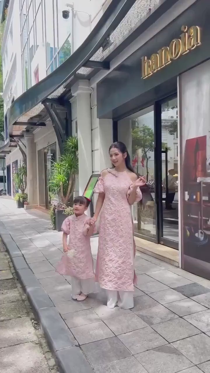 Cat Tuong - Mom and Daughter Pink Bow and Pearls Matching Ao Dai Set FL