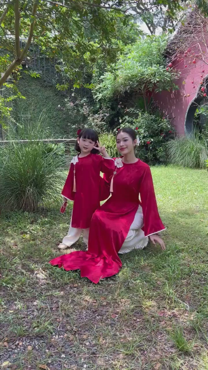 Gia Hòa - Mom and Daughter Red with Hibiscus Flower Pin Ao Dai Set