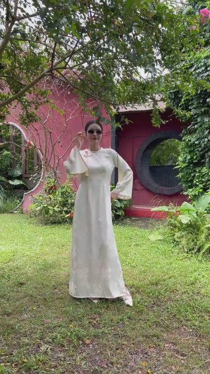 Gia Hòa - Mom and Daughter Cream with Hibiscus Flower Pin Ao Dai Set