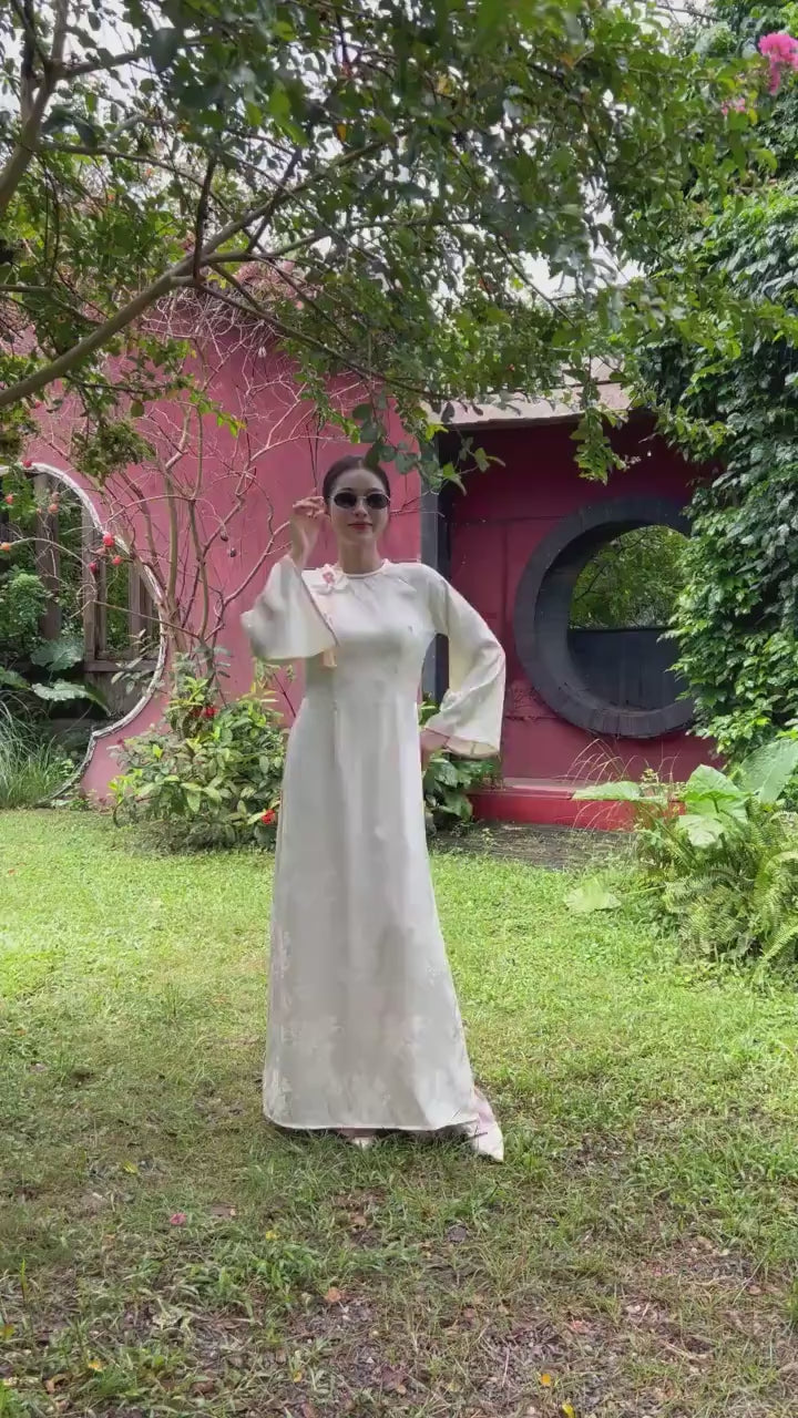 Gia Hòa - Mom and Daughter Cream with Hibiscus Flower Pin Ao Dai Set