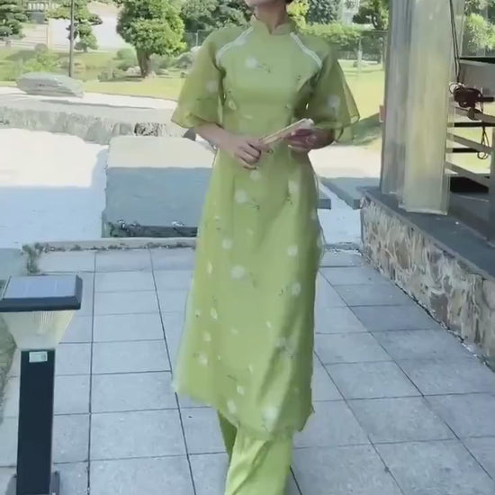 Green Double Sleeve Daisy Ao Dai Set with Headband