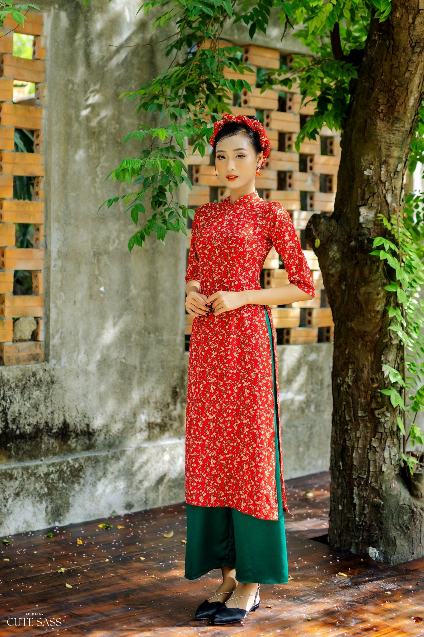 Mom and Daughter Red Matching Ao Dai Set with Headbands