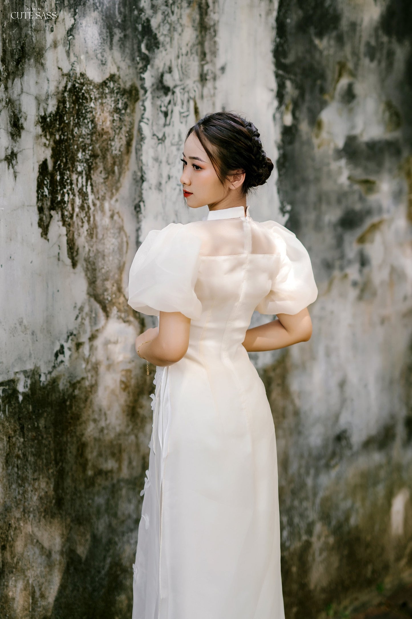 Puffy Sleeve Sparkle Ao Dai Set (White and Pink)