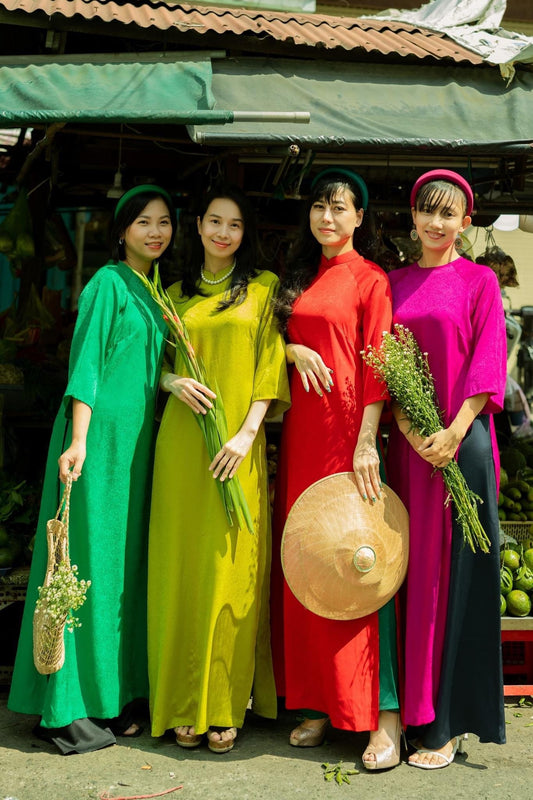 Shifted Traditional Gam Ao Dai Set | Pre-made Vietnamese Ao Dai| Women Ao Dai with Pants | Lunar New Year| Ao Dai Truyen Thong