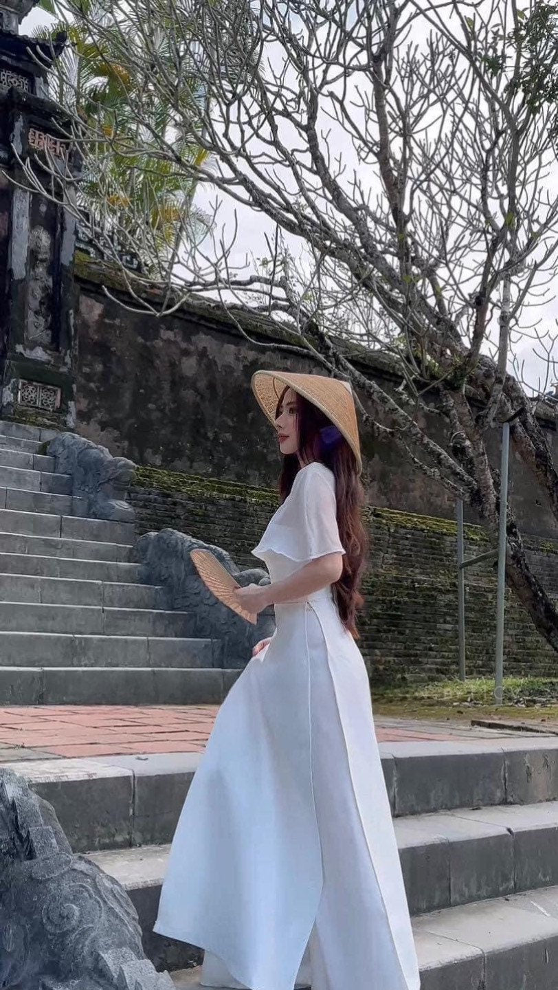 White Cape Ao Dai Set | Pre-made Modernized Vietnamese Ao Dai| Ao Dai with Pants| Lunar New Year| Ao Dai Cach Tan