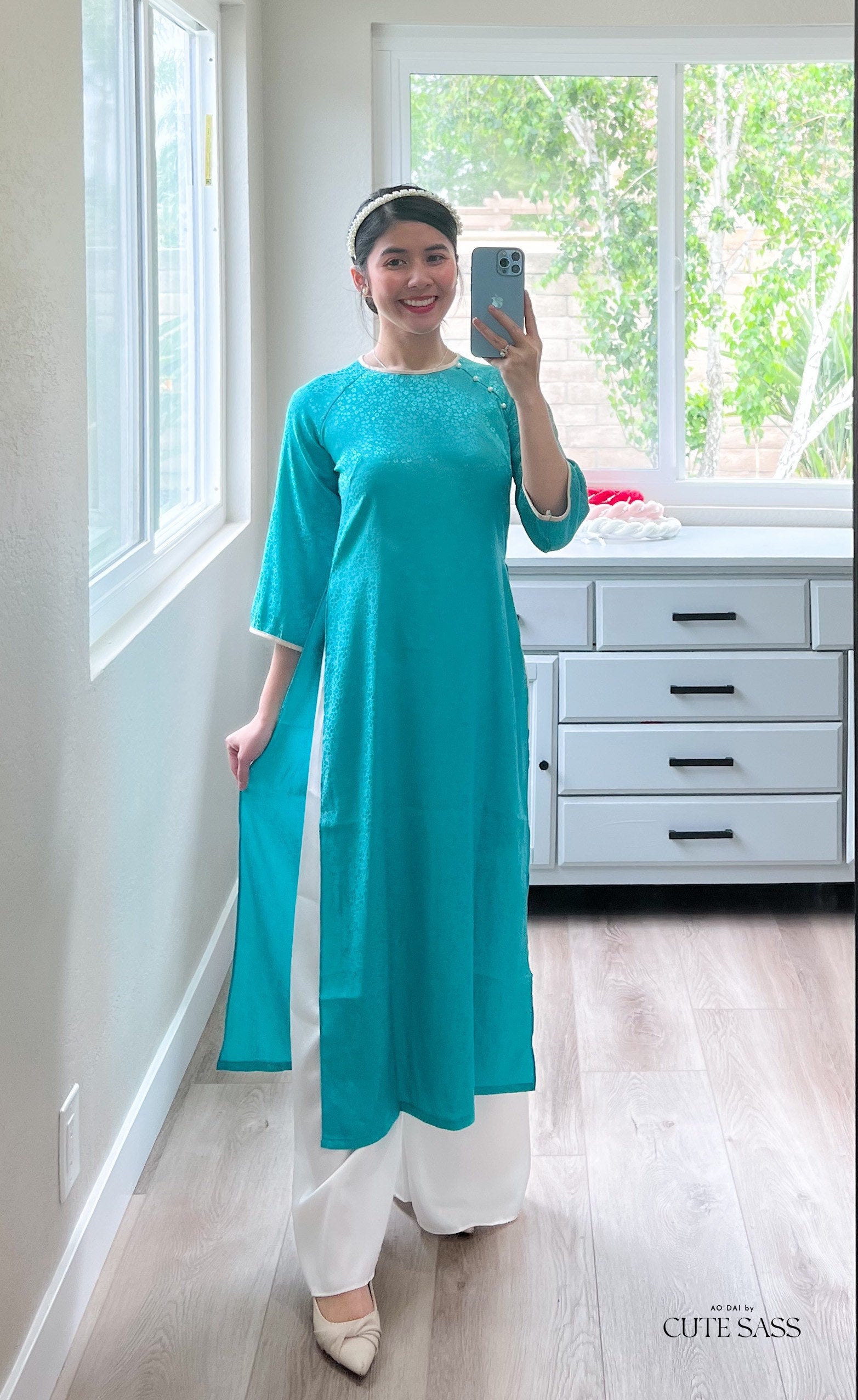 Shifted Cyan Gam Pearl Ao Dai TOP ONLY (No pants) | Pre-made Vietnamese Ao Dai| Women Ao Dai | Lunar New Year| Ao Dai Truyen Thong
