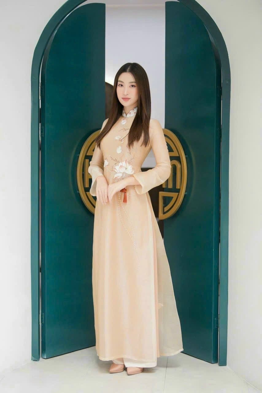 Beige Embroidery Lotus Double Sleeves Ao Dai Set | Pre-made Traditional Vietnamese Ao Dai| Women Ao Dai with Pants | Lunar New Year|