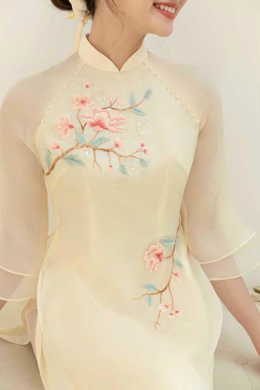 Cream Button Floral Ao Dai Set (No Headband)|Pre-made Modernized Vietnamese Ao Dai| Women Ao Dai with Pants| Lunar New Year| Ao Dai Cach Tan