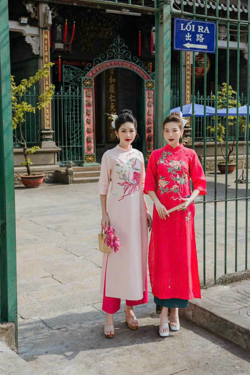 Shifted Embroidery Pink / Red Ao Dai Set |Pre-made Vietnamese Ao Dai|Women Ao Dai with Pants |Lunar New Year| Ao Dai Truyen Thong|