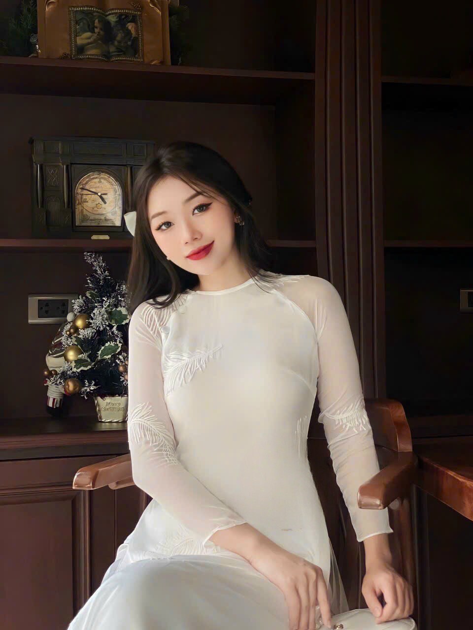 White Chiffon Embroidery Feathers Ao Dai Set | Pre-made Modernized Vietnamese Ao Dai | Women Ao Dai with Pants | Lunar New Year|