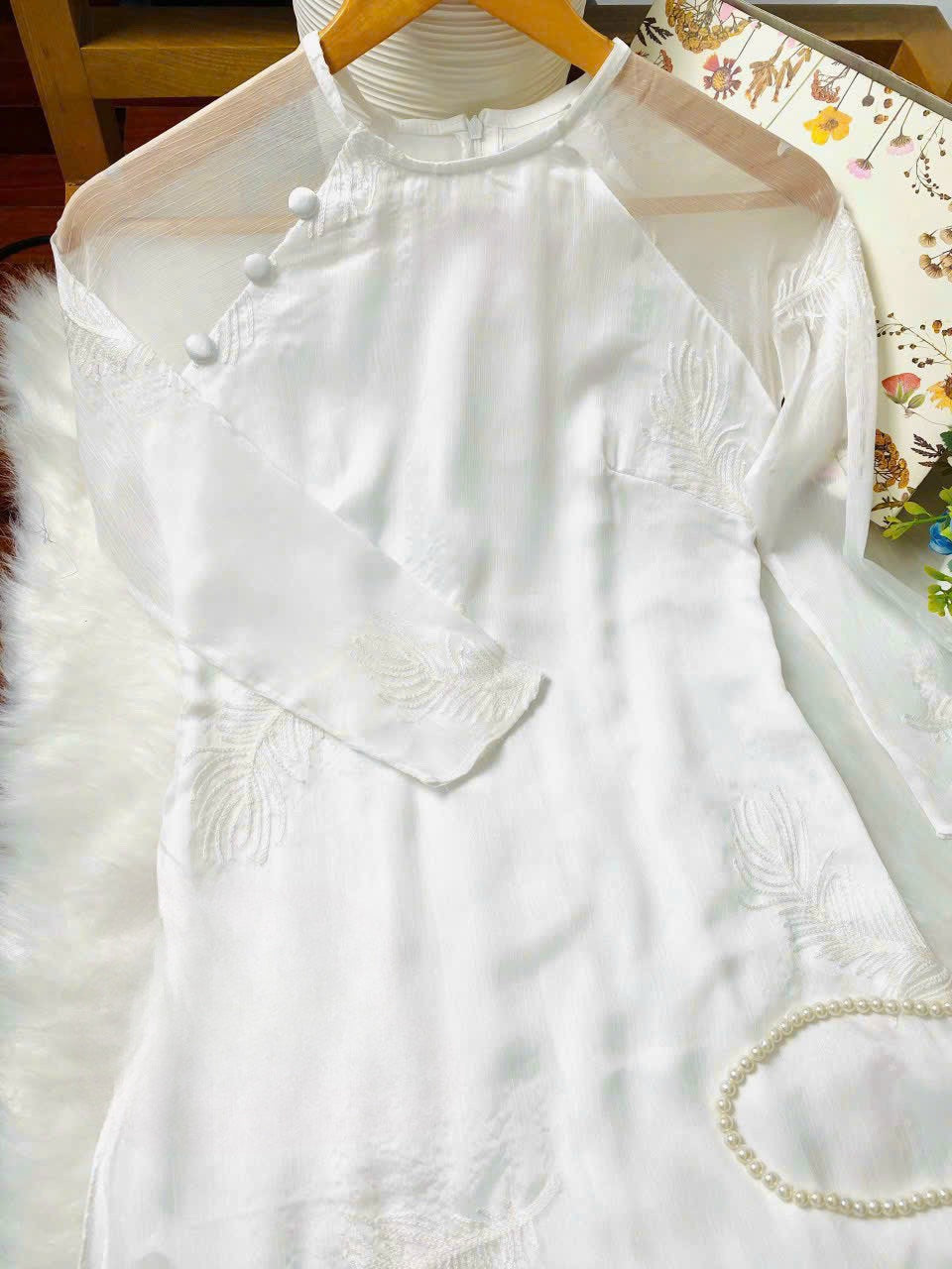 White Chiffon Embroidery Feathers Ao Dai Set | Pre-made Modernized Vietnamese Ao Dai | Women Ao Dai with Pants | Lunar New Year|