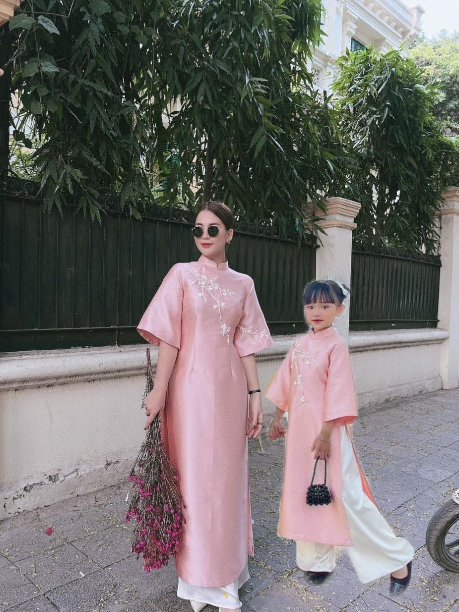 Mom and Daughter Pink Ribbons Matching Ao Dai Set