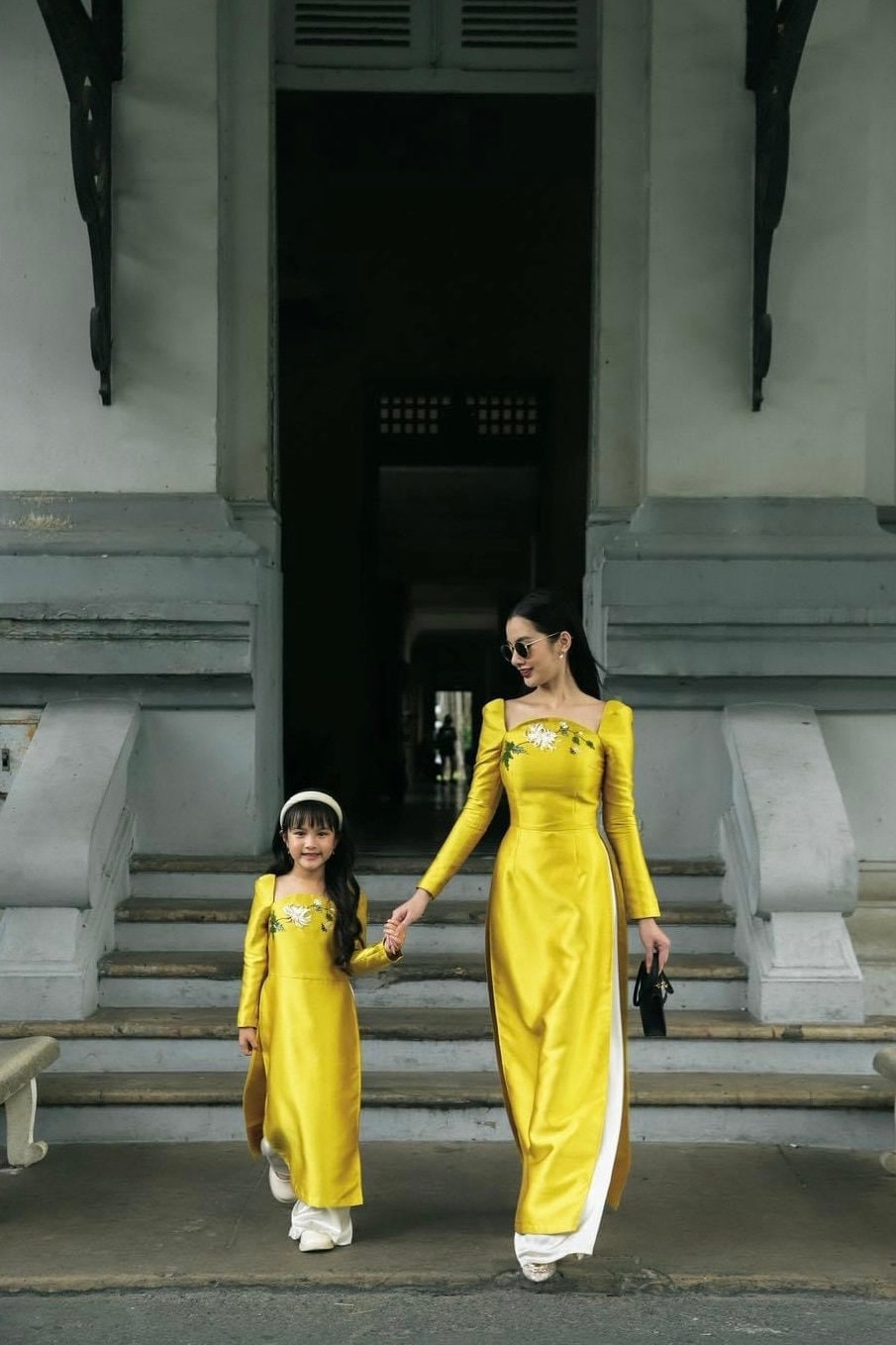 Family Yellow Ribbon Ao Dai Set| Pre-made Traditional Vietnamese Ao Dai| Lunar New Year | Ao Dai for Girl, Mom, Dad, Boy | Ao Dai Tet|