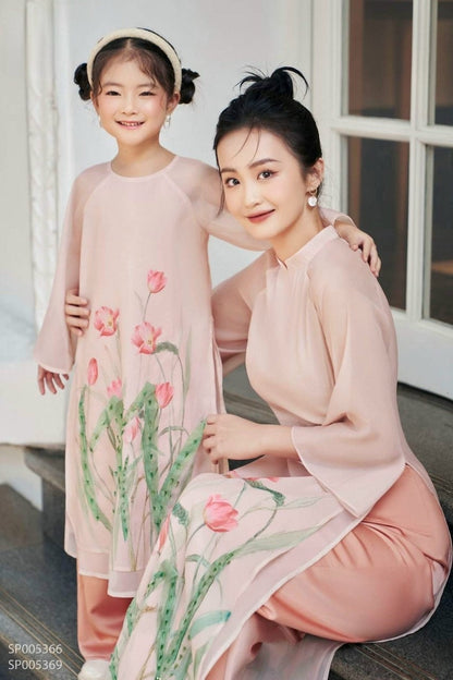 Mom and Daughter Blush Chiffon Tulip Ao Dai Set| Pre-made Traditional Vietnamese Ao Dai | Lunar New Year | Ao Dai for Girl, Mom