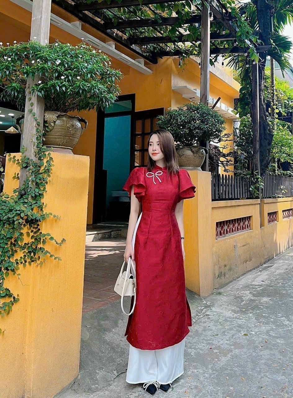 Red Wing Sleeve with Bow Pin Ao Dai Set | Pre-made Modernized Vietnamese Ao Dai | Ao Dai with Pants| Lunar New Year| Ao Dai Cach Tan|