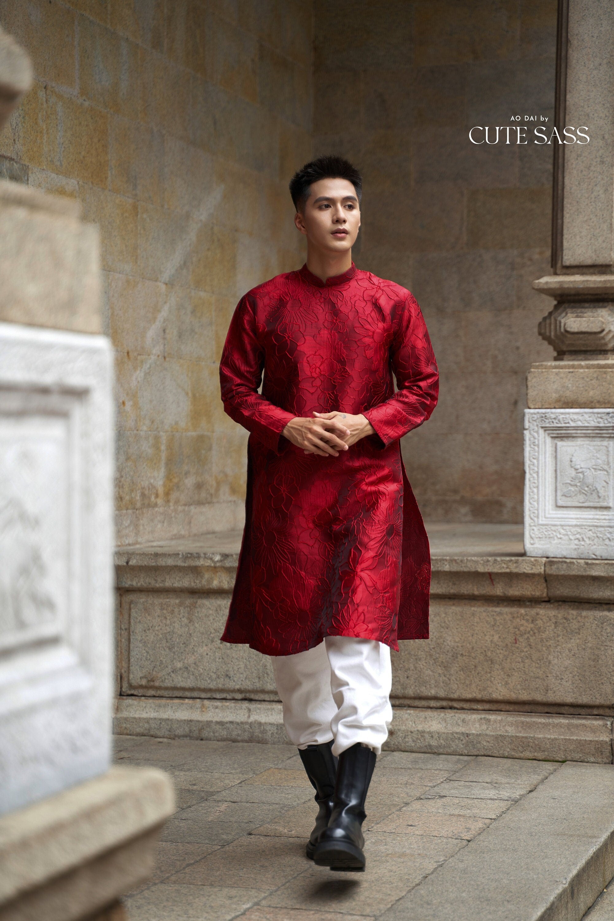 Men Red 3D Sparkle Gam Ao Dai Top