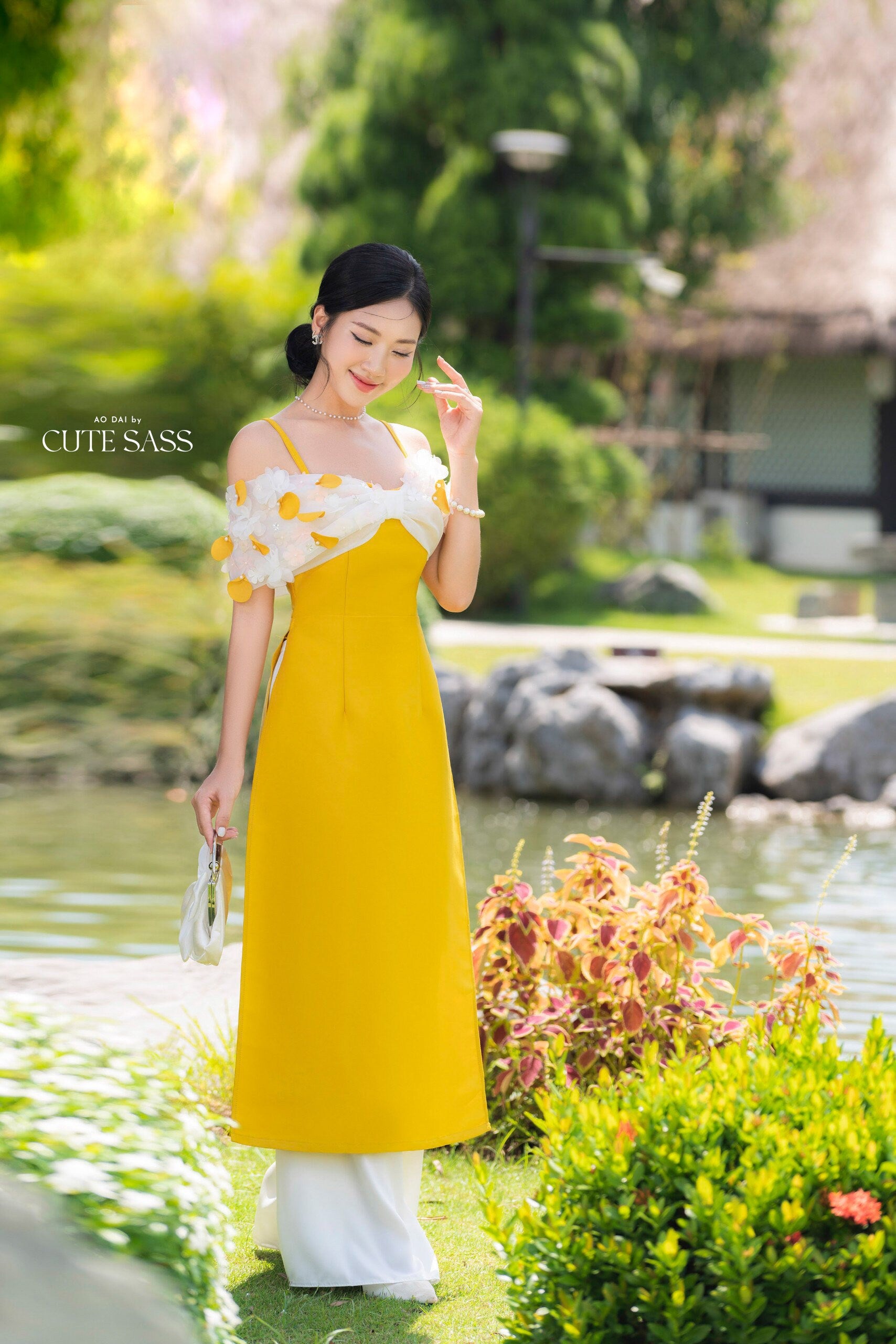 Yellow Off Shoulder Sparkle Ao Dai Set | Pre-made Modernized Vietnamese Ao Dai |Women Ao Dai with Pants | Lunar New Year| Ao Dai Cach Tan|B4