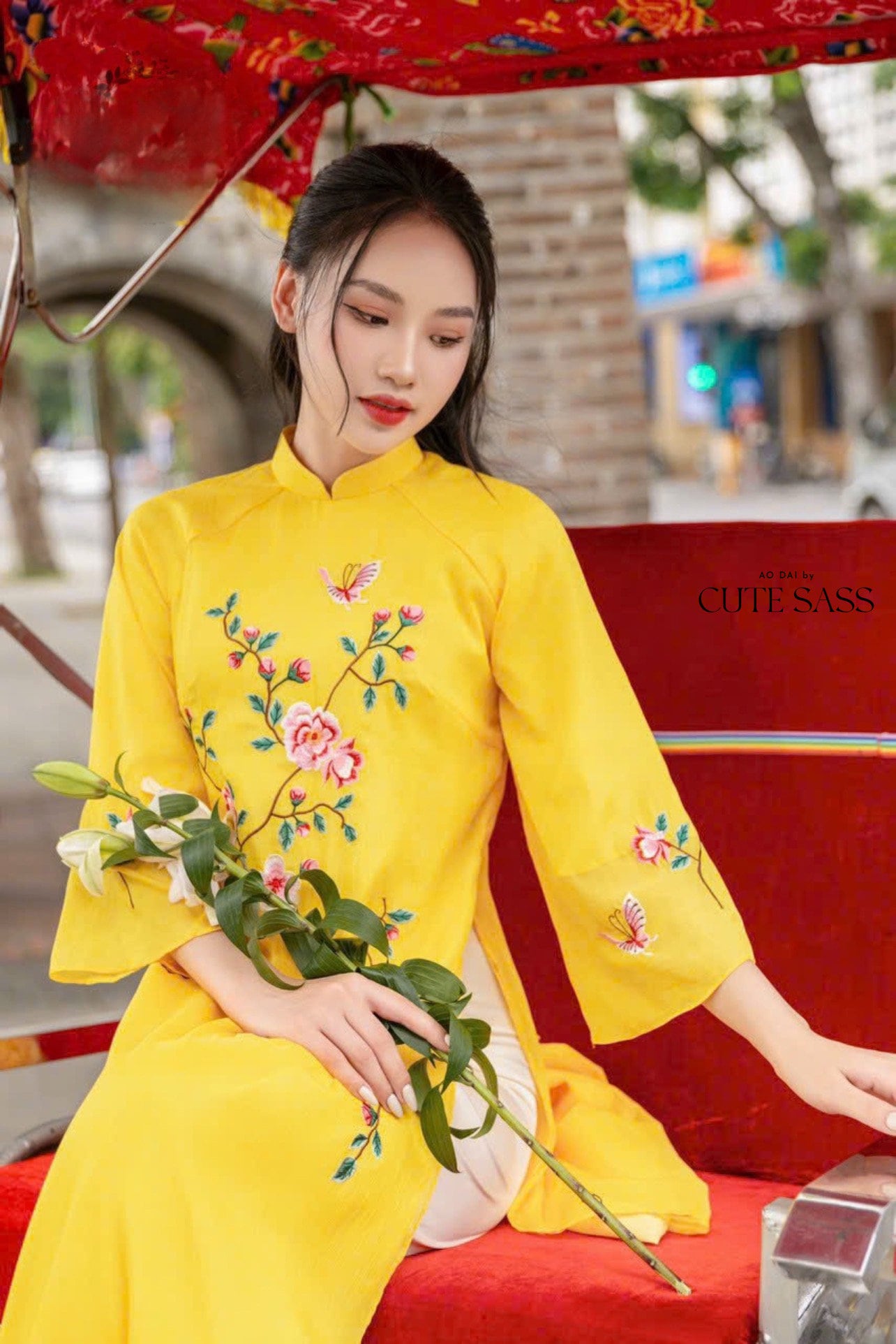 Mom and Daughter Yellow Embroidery Ao Dai Set| Pre-made Traditional Vietnamese Ao Dai|Lunar New Year | Ao Dai for Girl, Mom |Ao Dai Tet|M3M4
