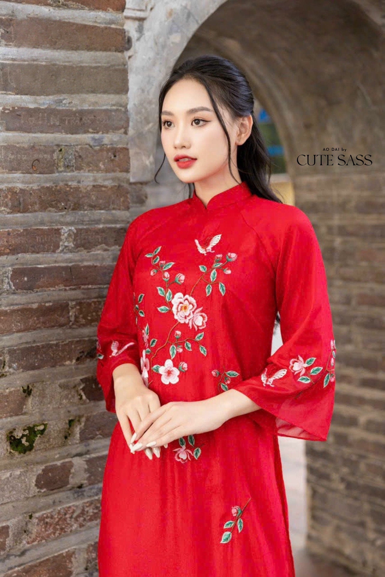 Mom and Daughter Red Embroidery Ao Dai Set| Pre-made Traditional Vietnamese Ao Dai| Lunar New Year | Ao Dai for Girl, Mom |Ao Dai Tet|M3M4