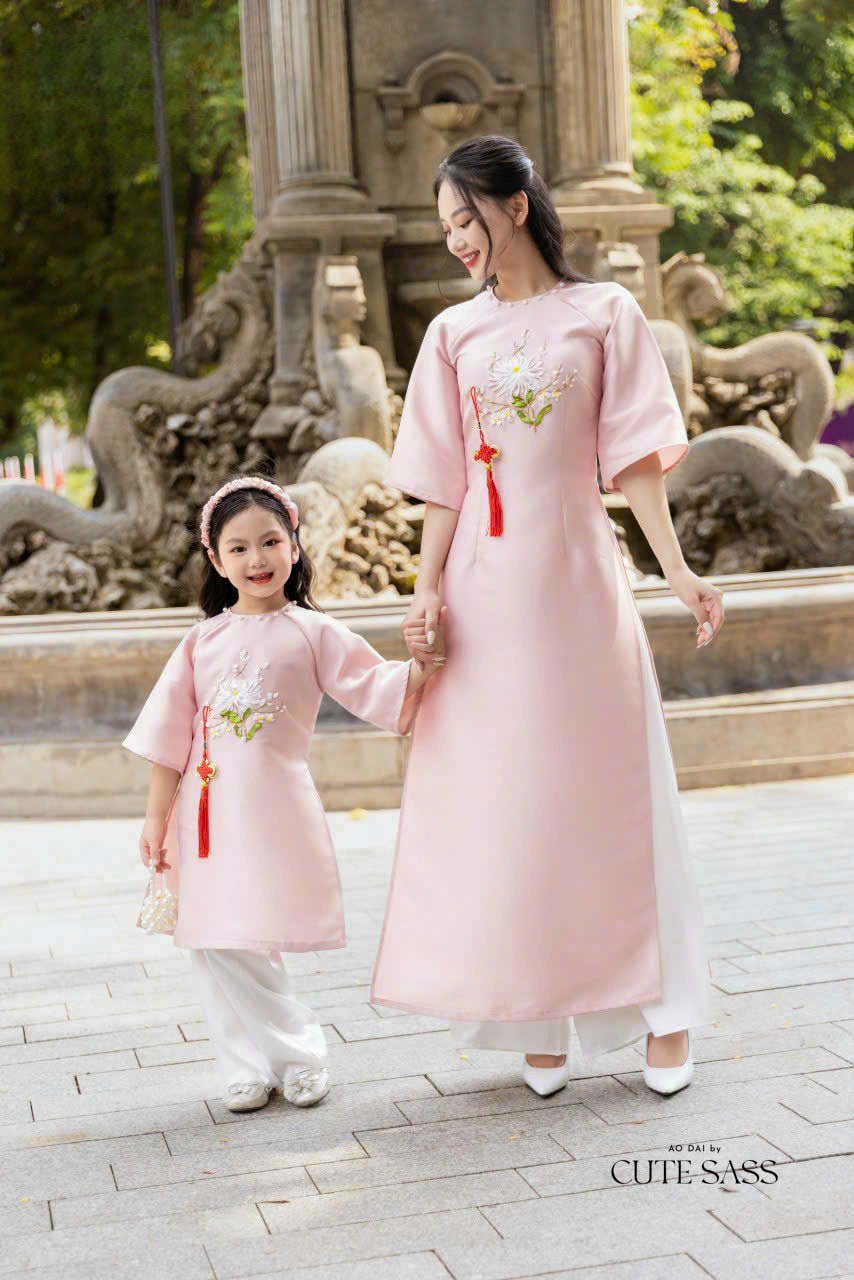 Family White/Pink Ribbon Ao Dai Set| Pre-made Traditional Vietnamese Ao Dai| Lunar New Year | Ao Dai for Girl, Mom, Dad, Boy | Ao Dai Tet|