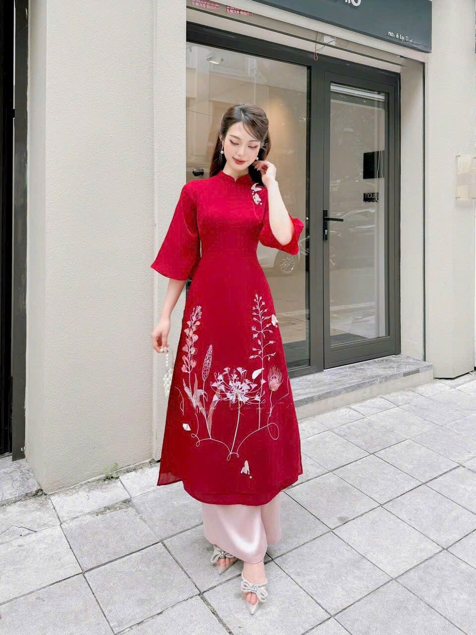 Red Embroidery Butterfly Ao Dai Set | Pre-made Modernized Vietnamese Ao Dai | Women Ao Dai with Pants | Lunar New Year| Ao Dai Cach Tan |B4