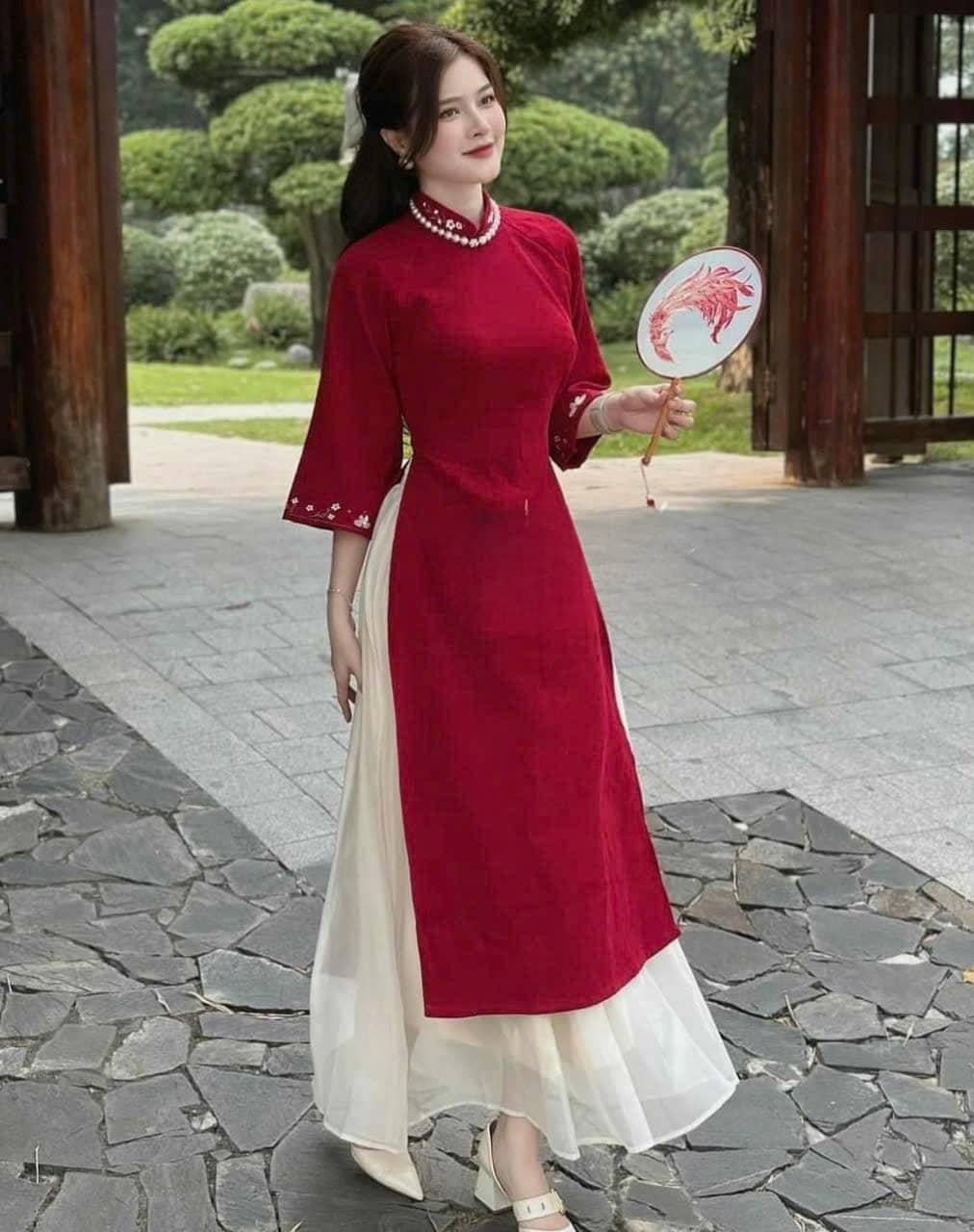 Hard Velvet V Ao Dai Set